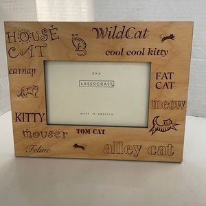 Cat 4x6 frame wood